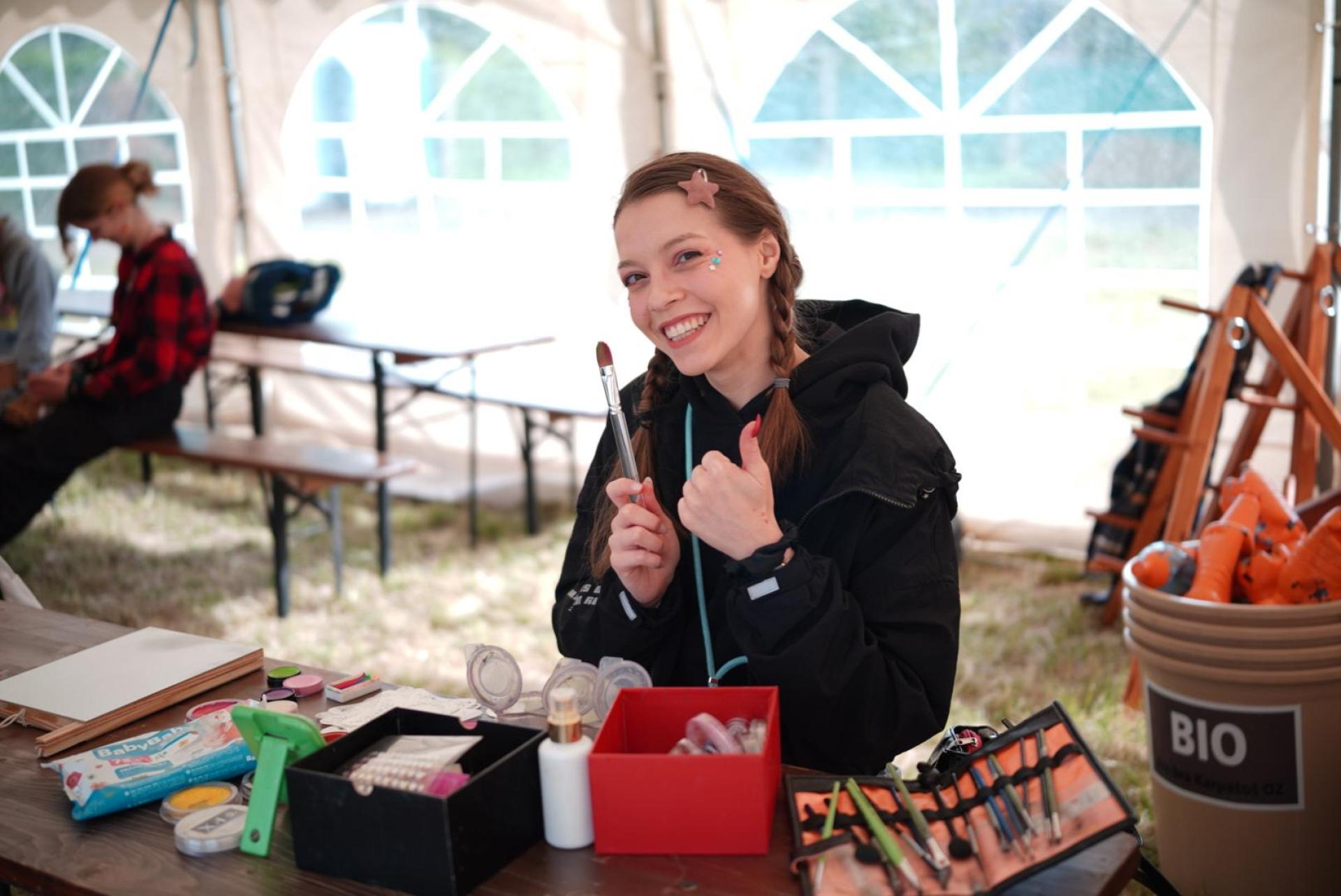 Maľovanie na tvár - Ahoj, 

Maľujem na tvár. Nie je to len služba, ponúkam ti zážitok. Rukami mi prešli tisícky tvárí. :)